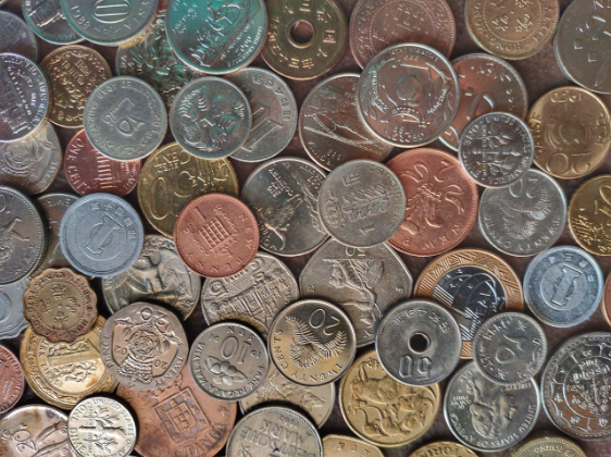 4 Ways a Rare Coins Dealer Can Help You Spot Counterfeits