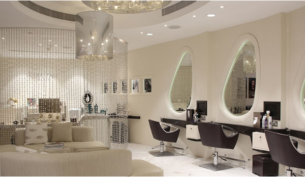 Why Visiting a Lash Salon in Southport Could Transform Your Everyday Look